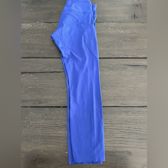Lululemon leggings size 6 - Picture 2 of 5